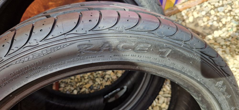 2 Anvelope ca noi Race 215 45 R18 de vara