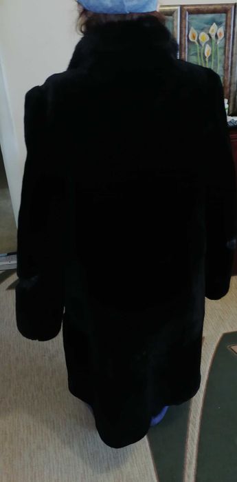 Продам натуральную шубу