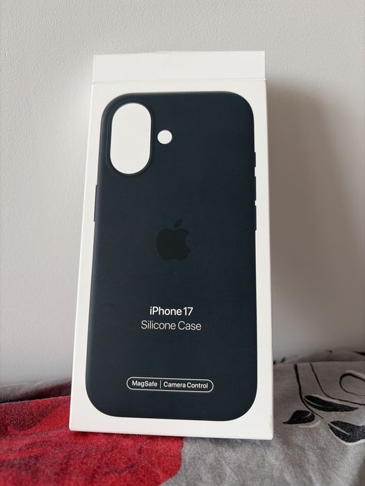 Apple iphone 17 silicone case