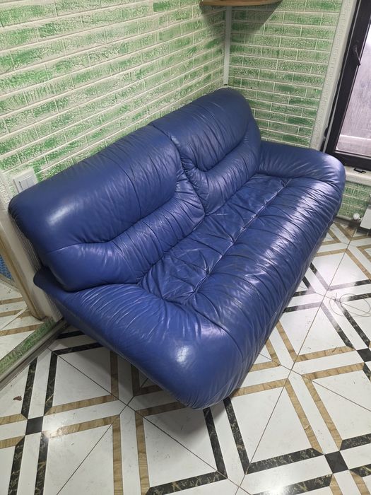 Мягкий уголок продам