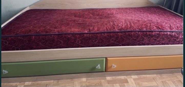 Гарнитур для детей и подростков