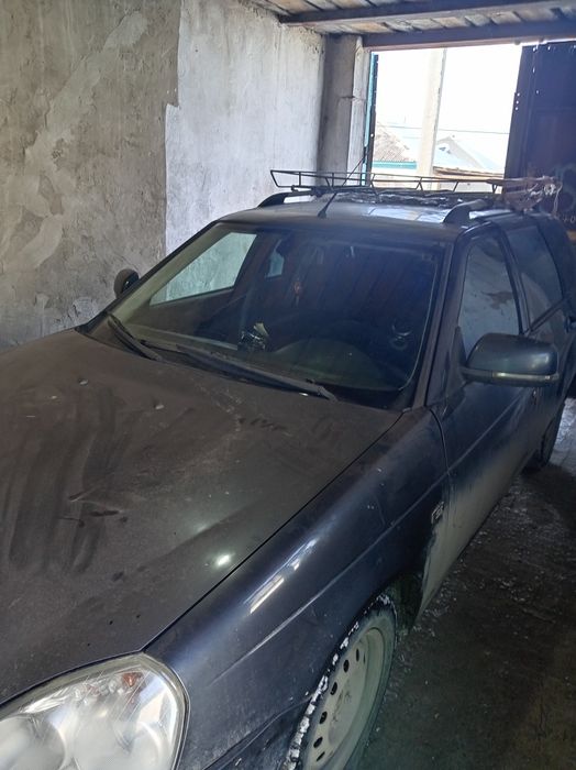 Продам Ваз приора универсал, надо делать ремонт двигателя.