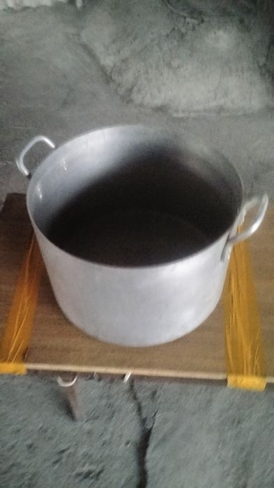 Продам алюминиевый кастрюль