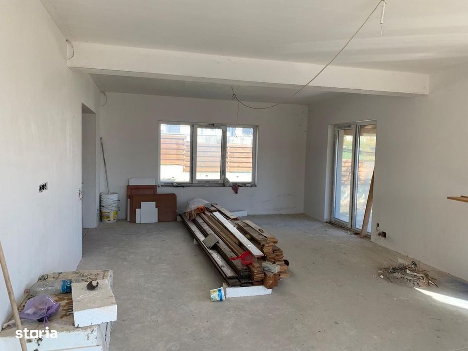 Casă cu teren – Zona Profi Chinteni | Casă nouă, semifinisată | Garaj