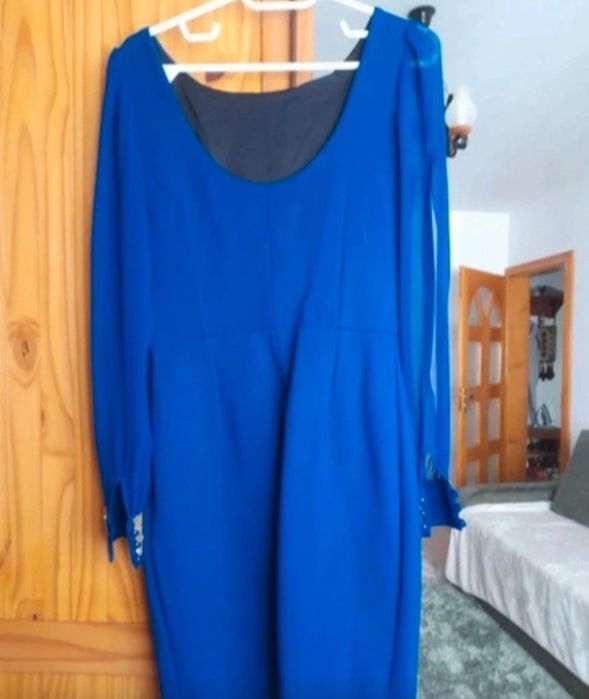 Rochie albastra de ocazie cu maneci lungi de voal