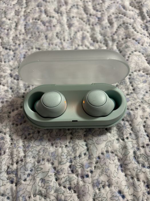 Слушалки SONY в коралов цвят