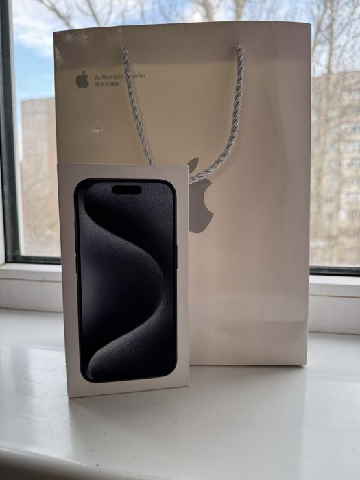 Iphone 15 pro темно синий