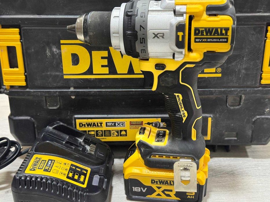 Акумулаторен ударен винтоверт DeWALT DCD1007 с батерия и зарядно