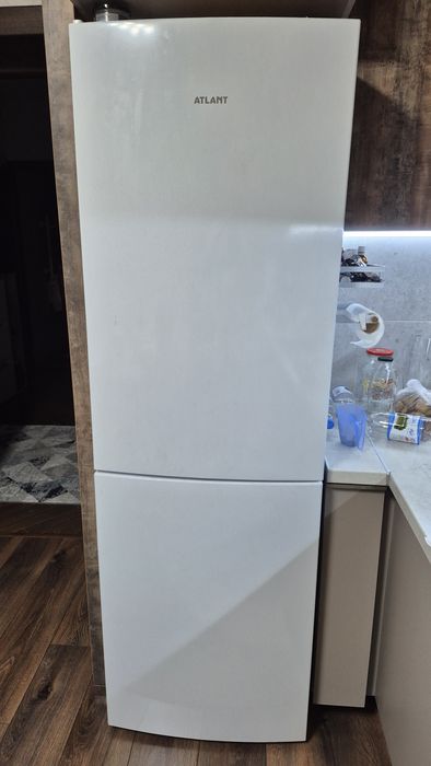Холодильник  Atlant 2ух камерный