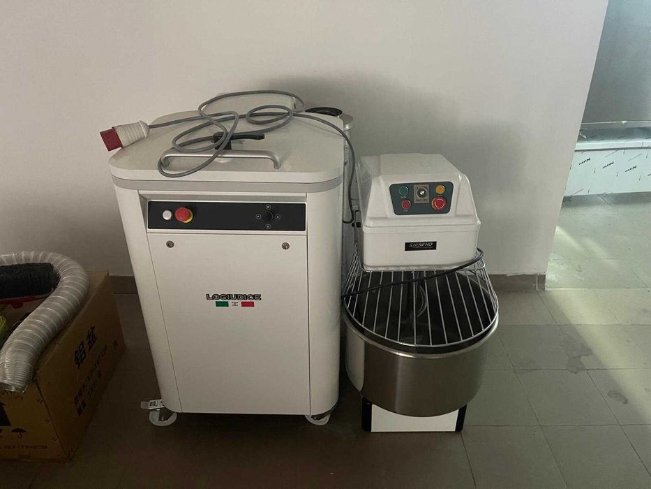 Mixer planetar / Malaxoare de 50 si 60 L - 0 ore de functionare