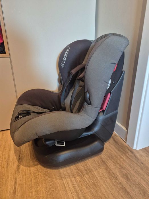 Столче за кола Maxi-cosi 9-18 кг