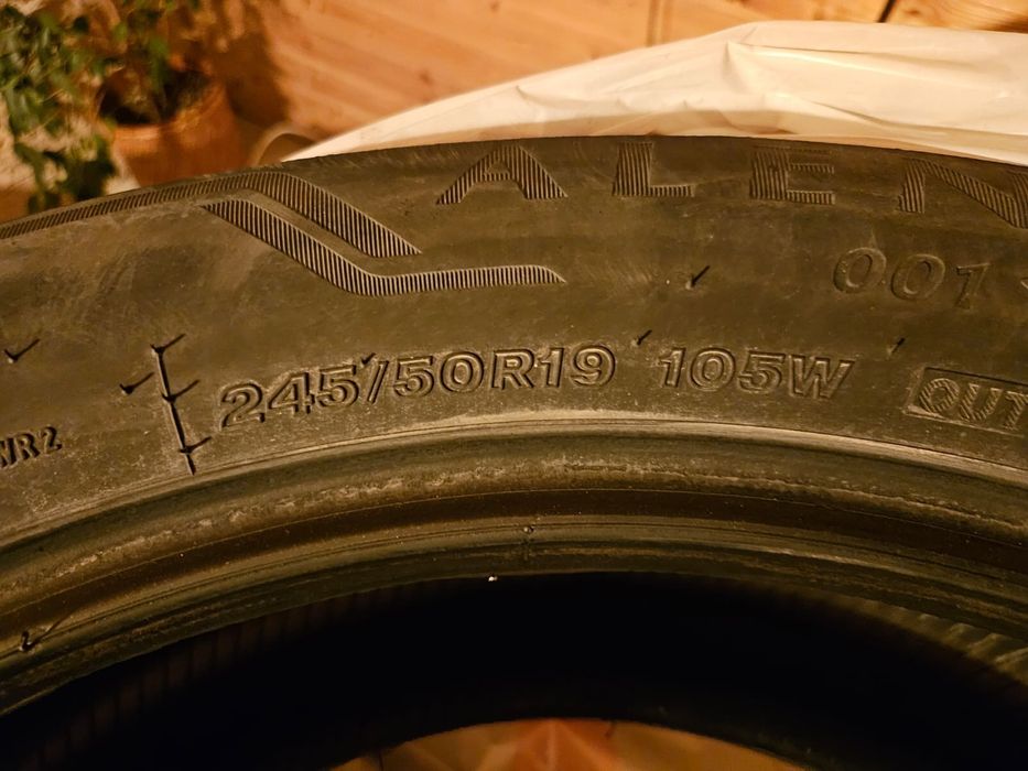 Anvelope Brigestone vară 245/50/19