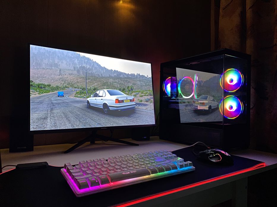 Мощный игровой компьютер в полном комплекте