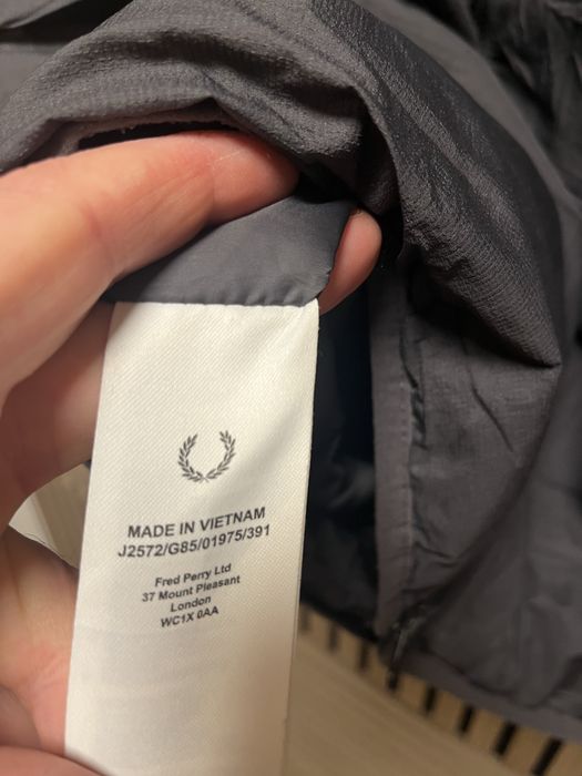 Fred Perry : Яке размер  М / Оригинал