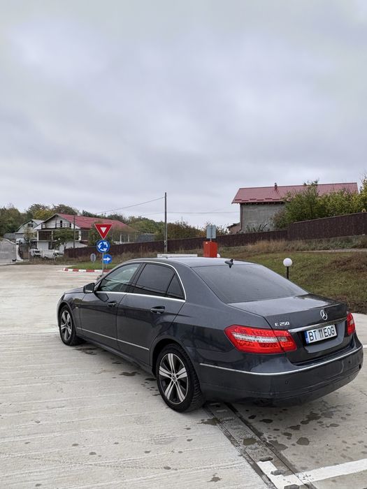 MERCEDES-BENZ E-Class 0 — imagine 4