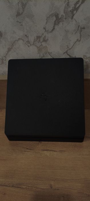 PlayStation 4 slim