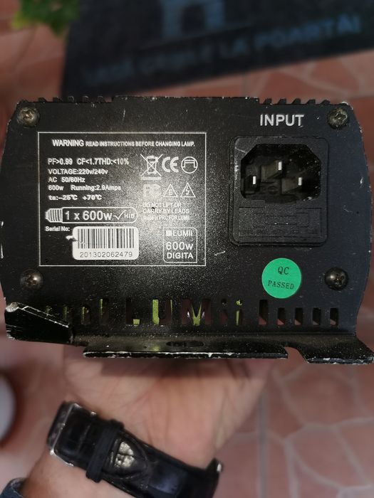 Lumii Digita 600w.Samson Resolv 80A. RCF M801