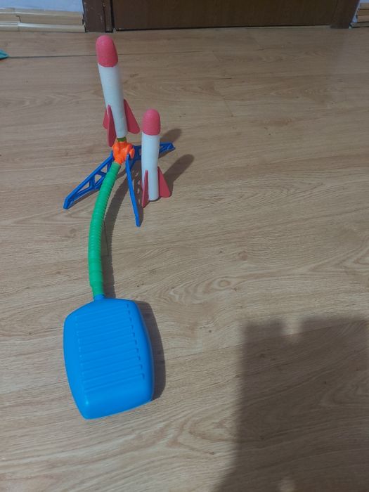 Детска игра ракета