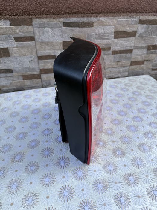 оригинален десен стоп за Passat комби B5,5