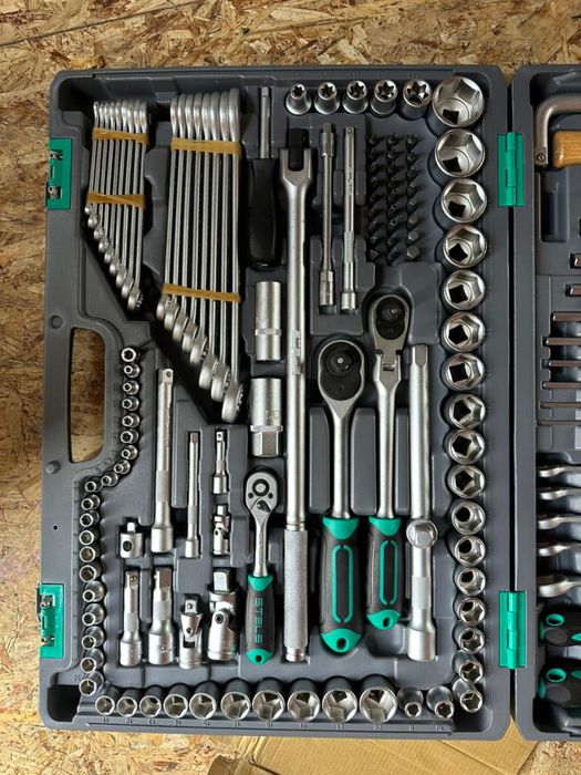 Продам набор инструментов Stels