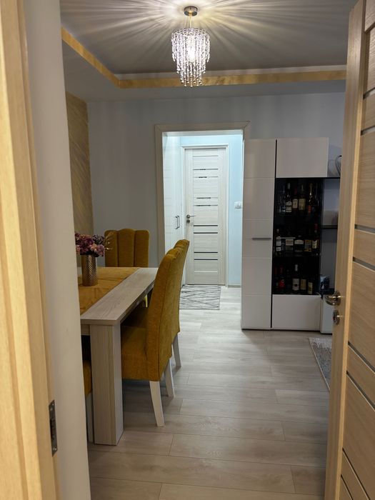 Vând apartament cu 2 camere 50 mp