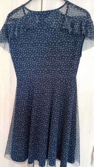 Красива рокля     
    р-р ХS