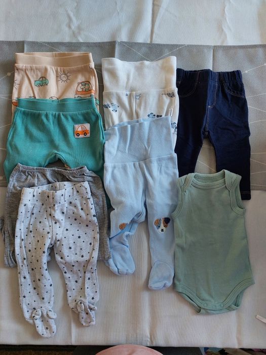 Vând hăinuțe de copii