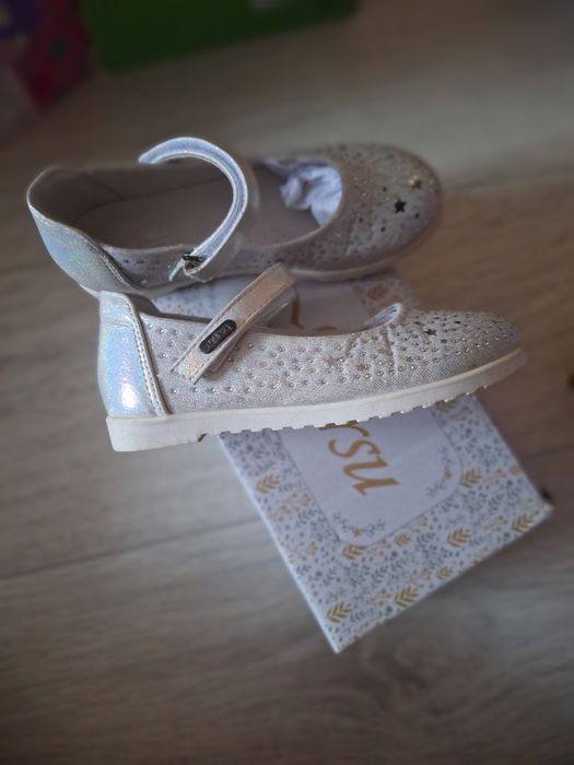 Туфли детские на девочку