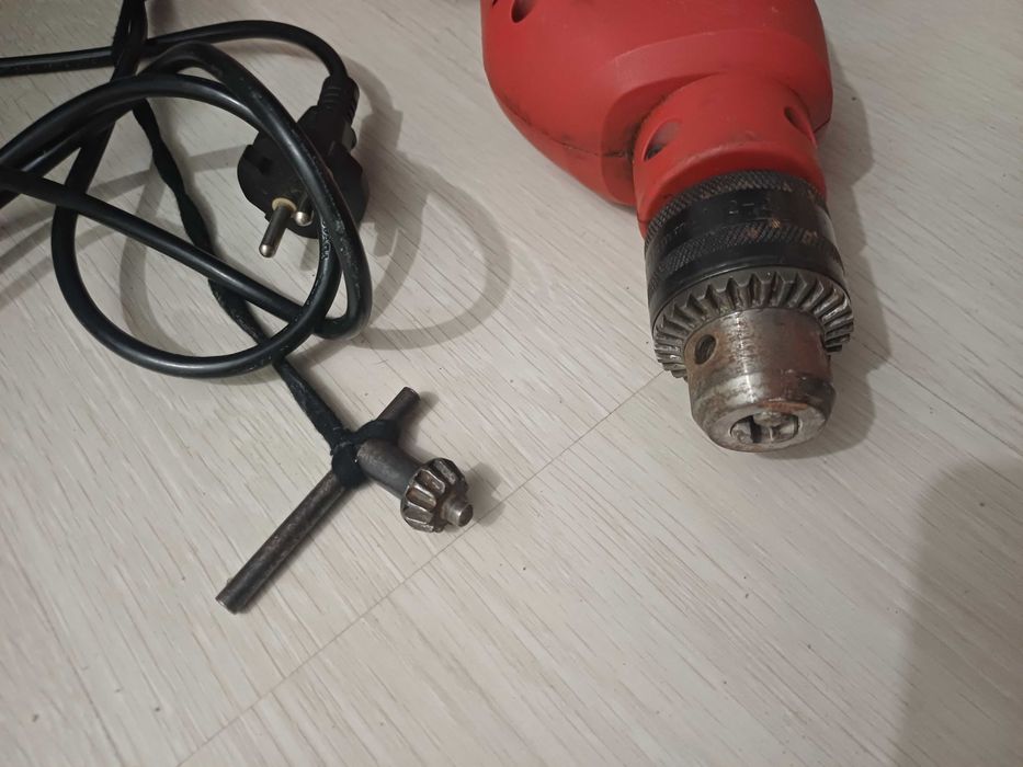 Masina de gaurit cu percutie Raider RD-ID06, 500W - Stare buna