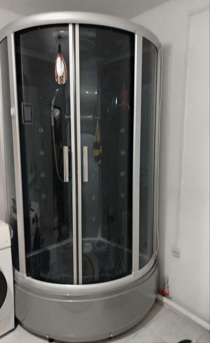 Продам душевую угловую кабину