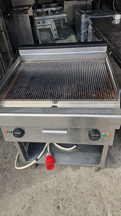 Grill striat pe toata suprafata linia 700, electric 380v