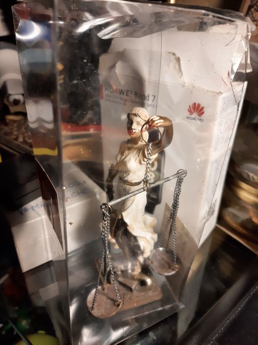 Statuetă decorativă balanta