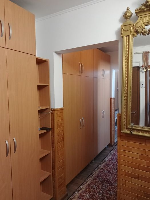 Apartament 3 camere decomandat Nicolina 1, mobilat și utilat.