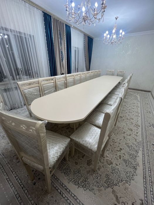 Стол и стулья комплект