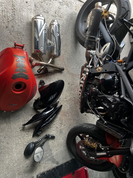 Triumph street triple 675 R