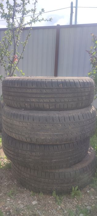 Продается шины срочно