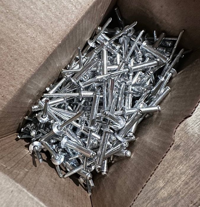 Заклёпки вытяжные