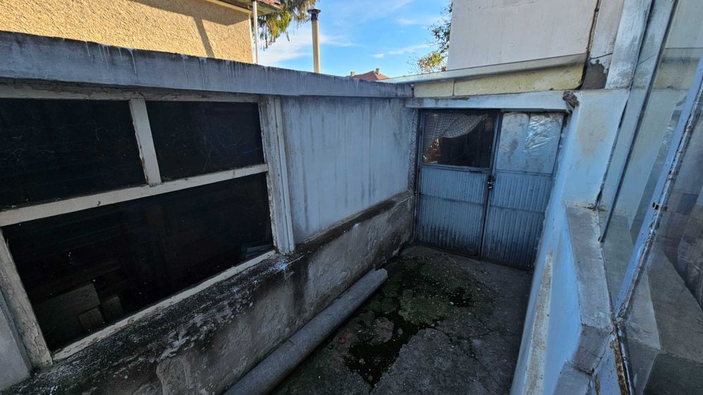 Продава се Къща в с. Гецово, Област Разград - 144 кв.м за 602 €/кв.м - Снимка #2