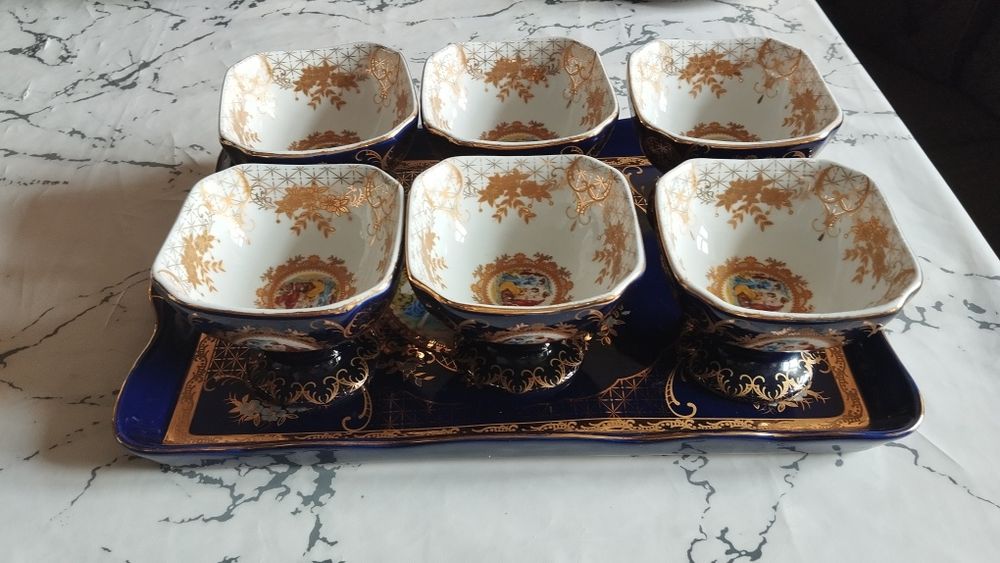 Продаётся мадонна посуды