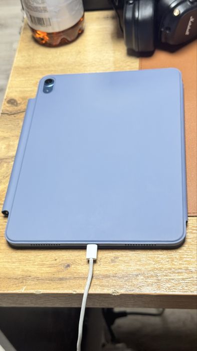 Продам Ipad Air 5