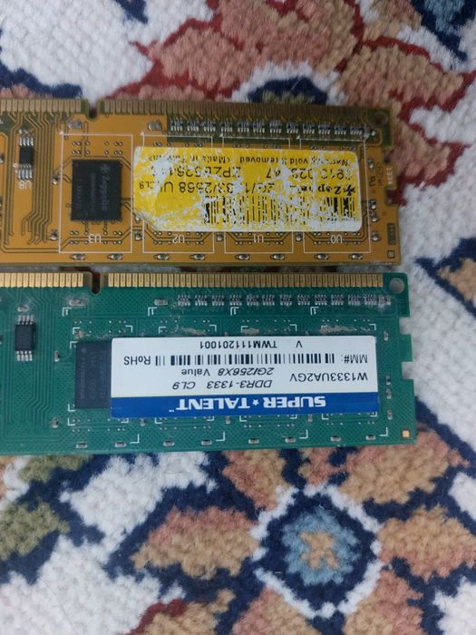 Оперативки по 2гб