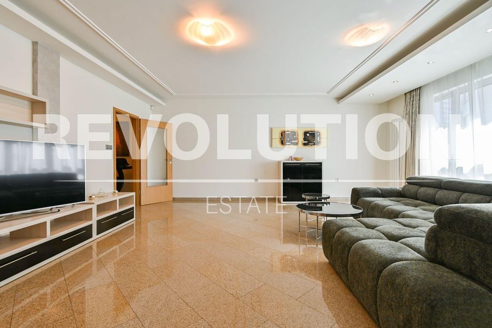 Дава се под наем Четиристаен апартамент в София, Лозенец - 202 кв.м за 2300 € - Снимка #4