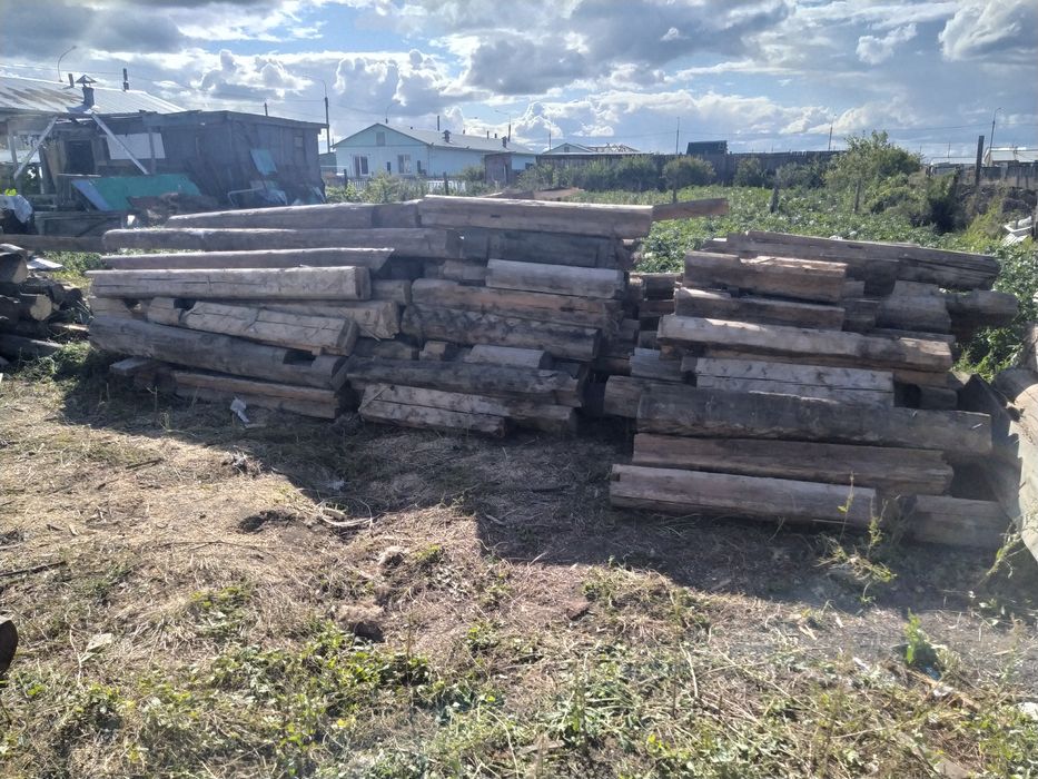 Брусья кругляк после демонтажа