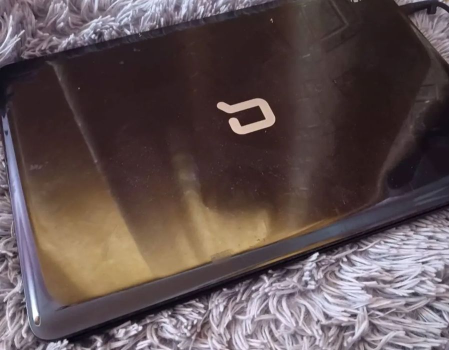 Продам рабочий Ноутбук