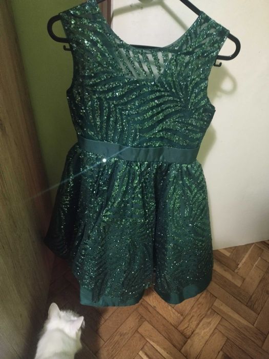 Детска рокля блестяща