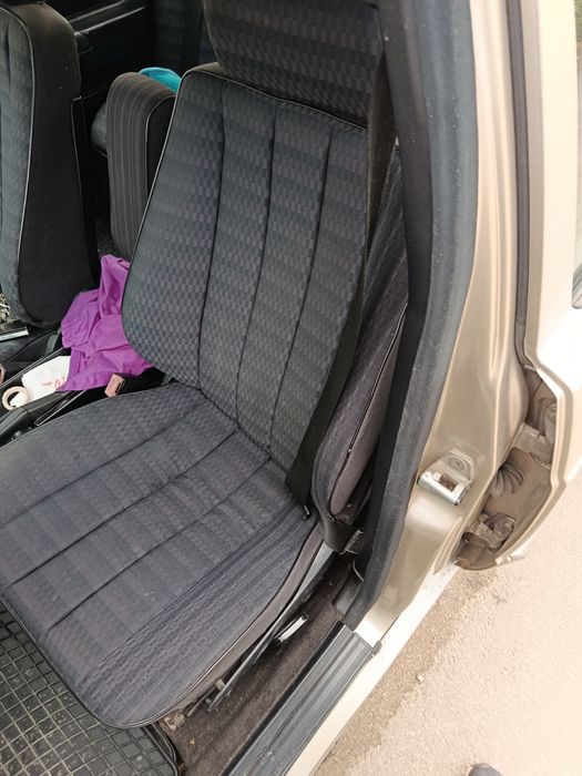 Мерцедес 190д ръчка