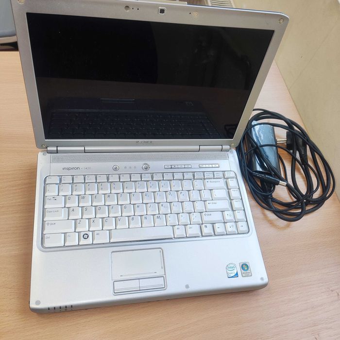 DELL 1420 4GB RAM ,SSD и чанта Samsonite