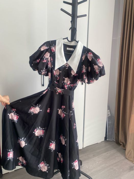 Женский платье вечерний