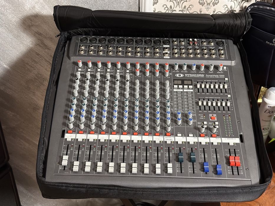 Vand Dynacord 1000.2 +  2 Boxe D’lite 15’3