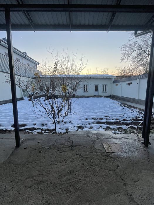 Uchaska Sotiladi Srochna 5.6 Sotix 5 xona Sergeli Xonabod